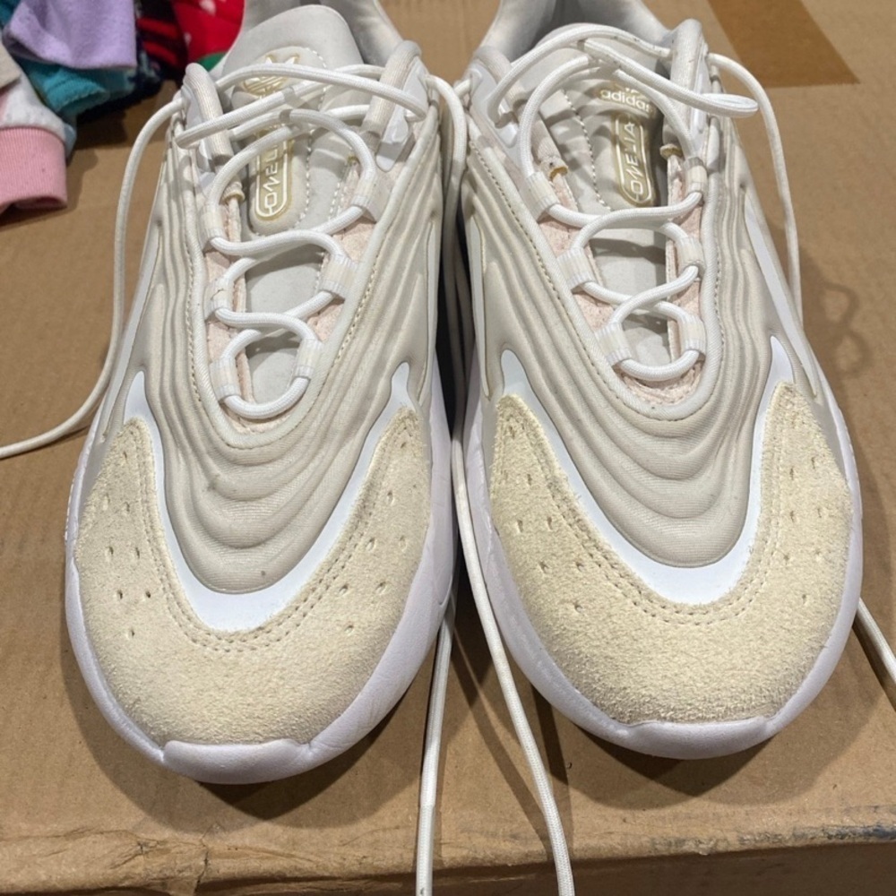 Adidas ozelias - Picture 3 of 4
